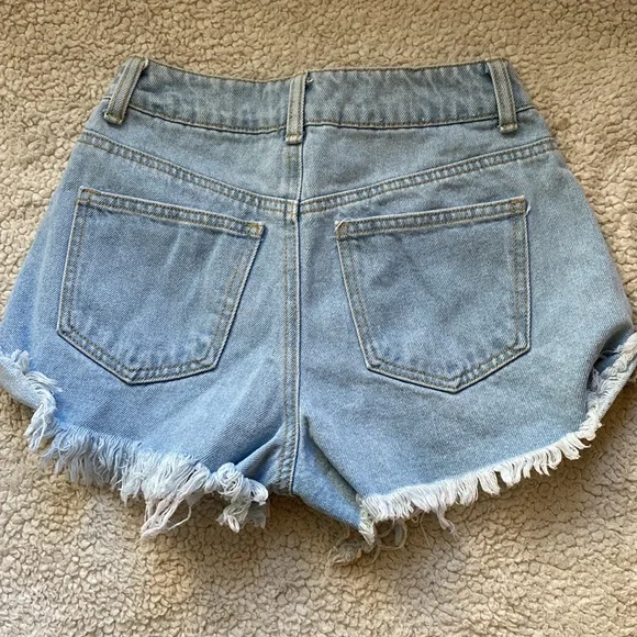 Forever 21 Jean shorts - Picture 2 of 4